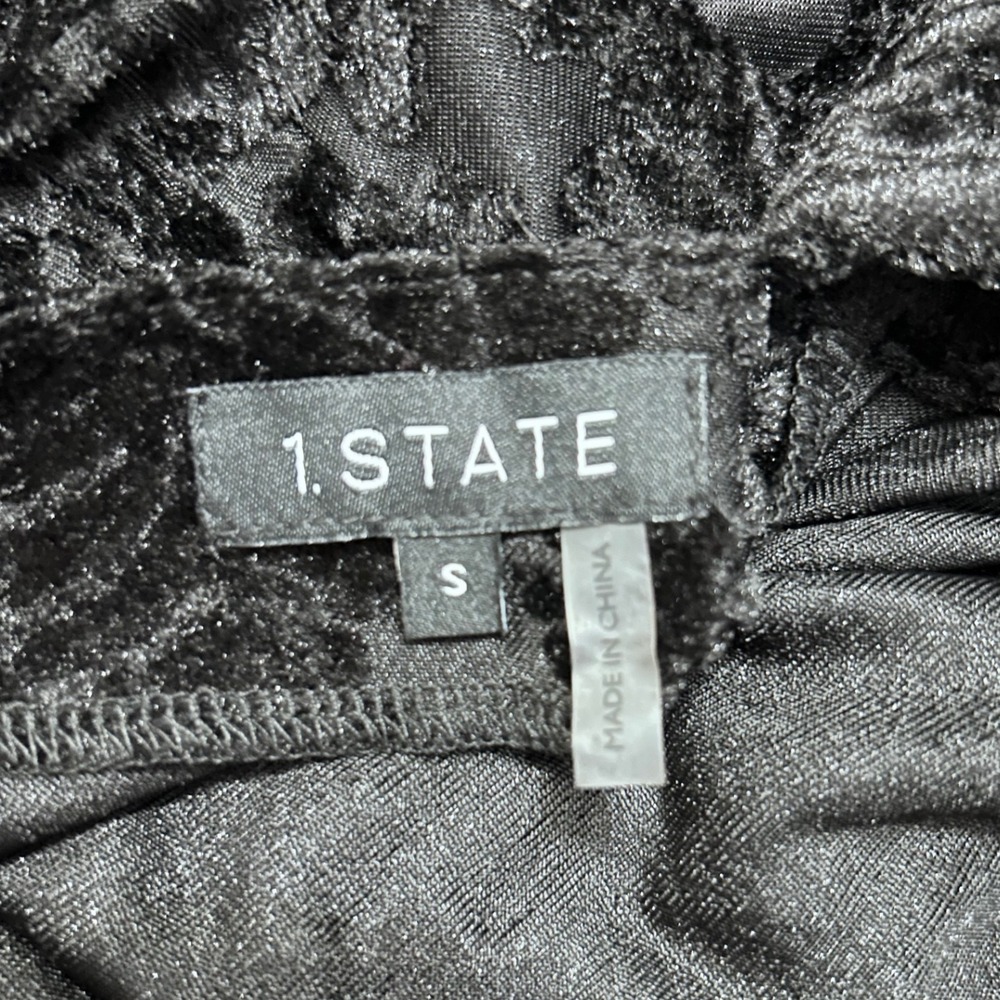 NWT 1 STATE Black Burnout Velvet Mock Neck Ruffle Cuff Open Back Top Small $89‎ - Picture 4 of 7